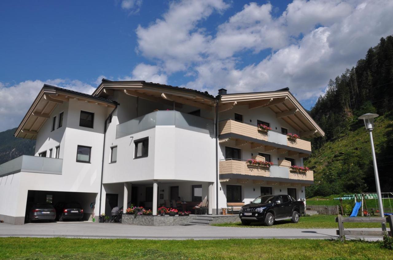 Gästehaus Holaus Mayrhofen Exterior foto